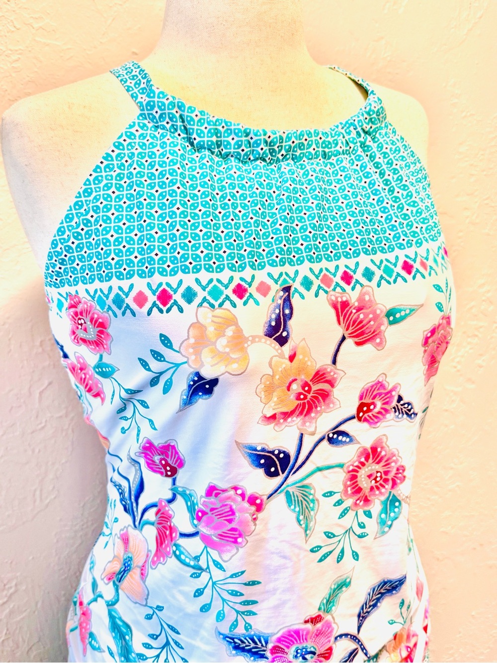 🎉 HP 🎉. Beach House Floral swim top and skirt in Turquoise, Pink, Coral & White